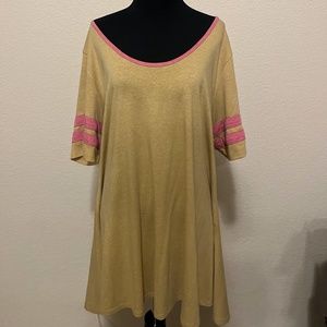 LuLaRoe Jersey T-Shirt 2XL